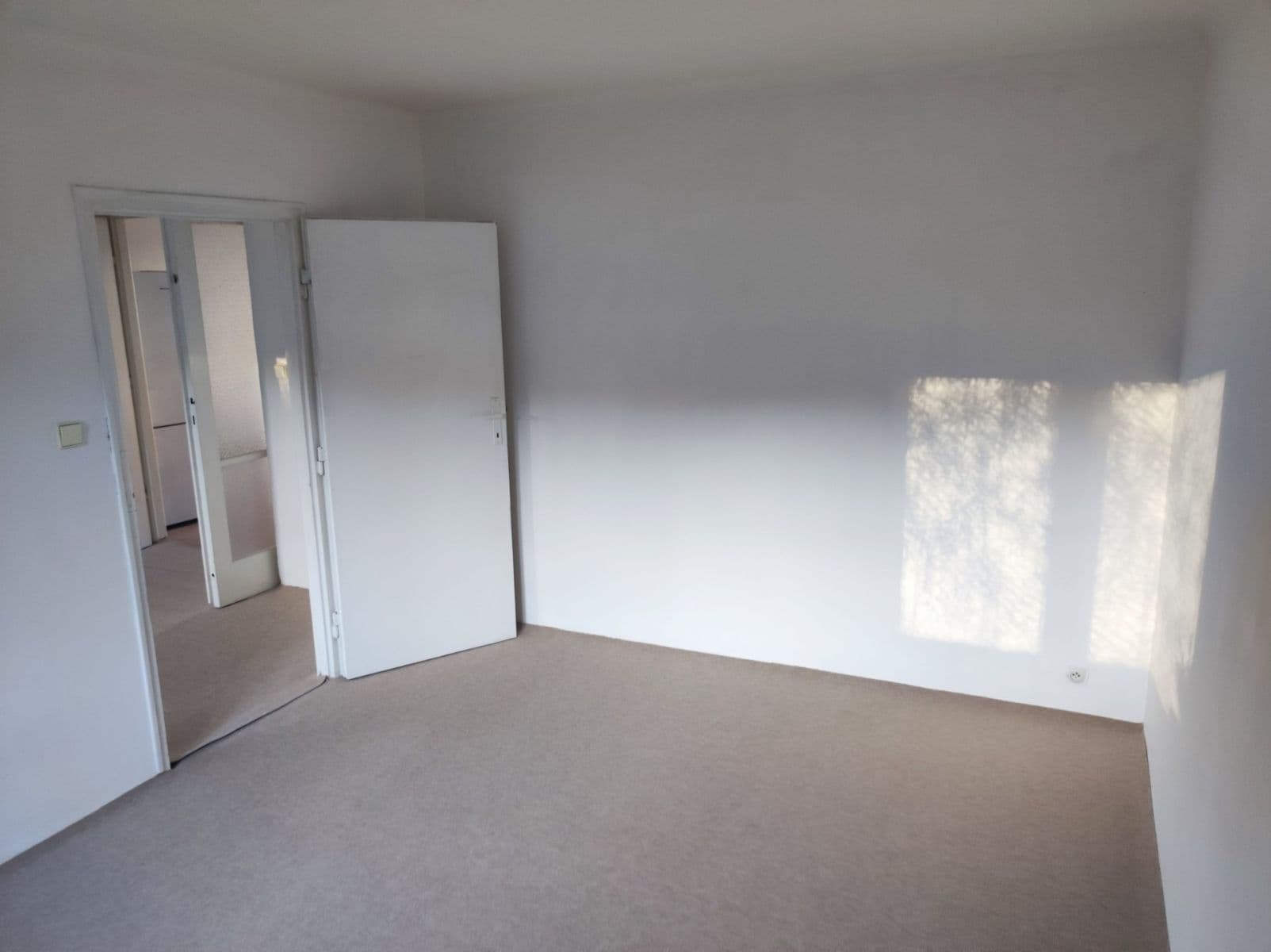 Prenájom bytu 2-izbový 50 m², Jeremenkova, Praha, Praha Prenájom bytu 2-izbový 50 m², Jeremenkova, Praha, Praha