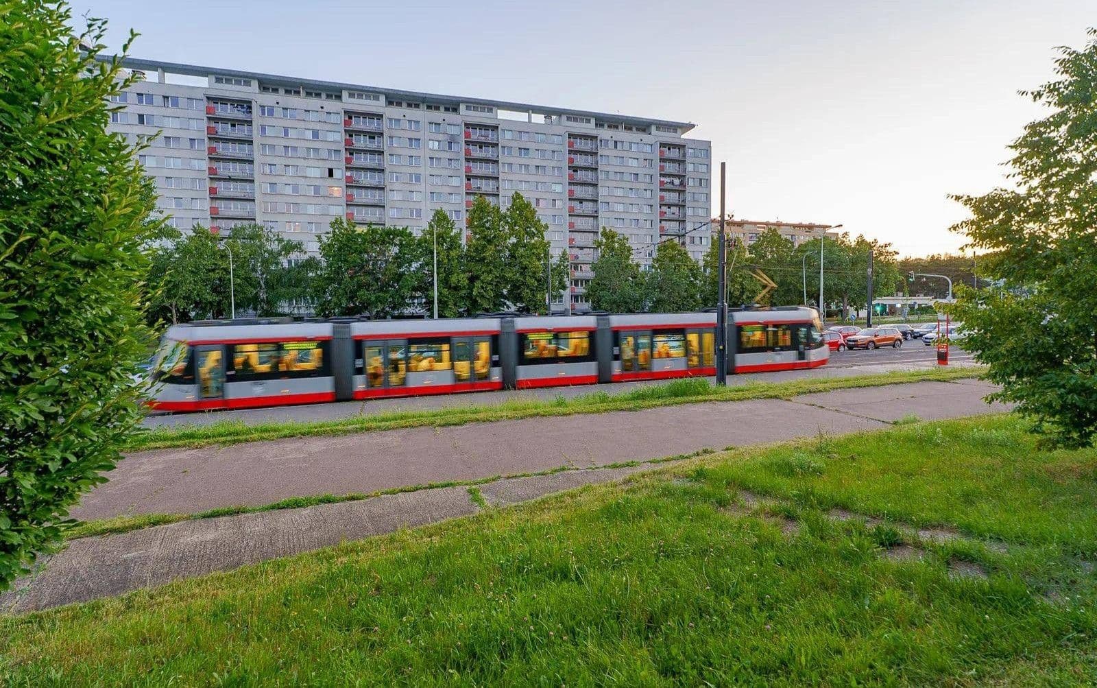 Prenájom bytu 2-izbový 45 m², Frýdlantská, Praha, Praha Prenájom bytu 2-izbový 45 m², Frýdlantská, Praha, Praha