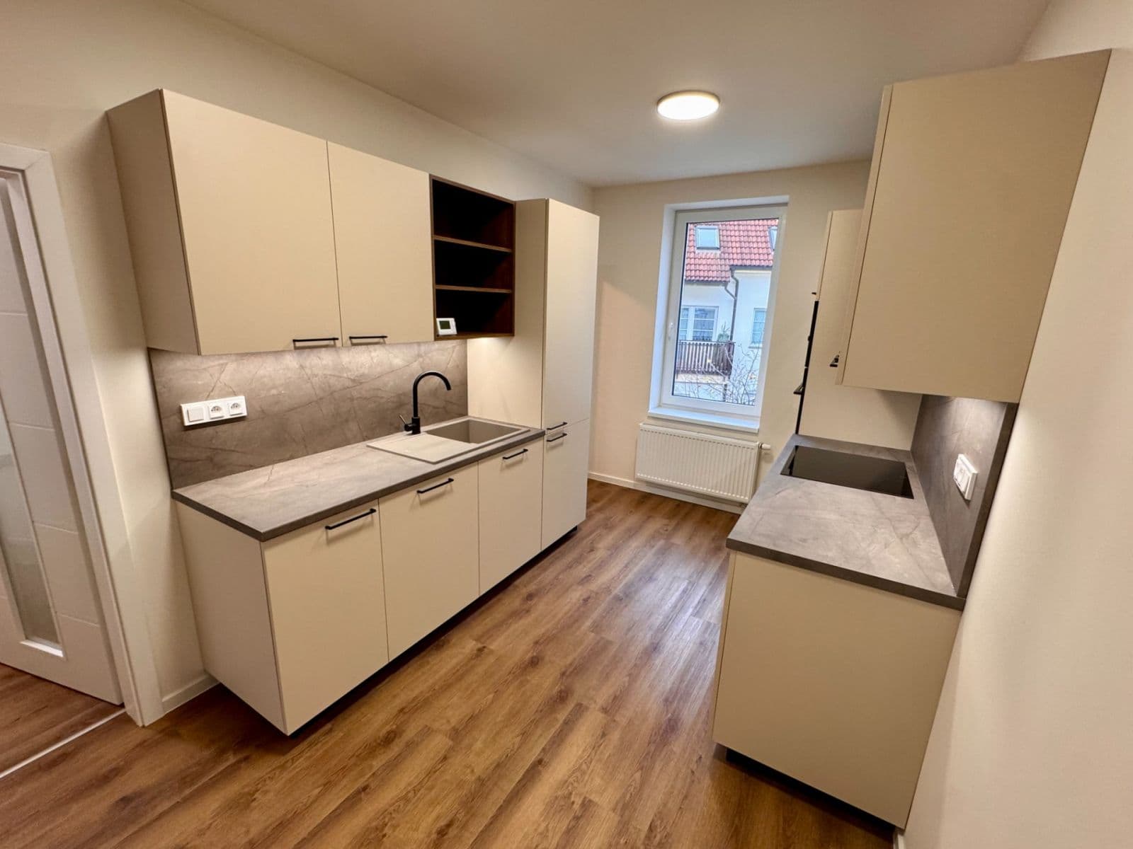 Prenájom bytu 1-izbový 41 m², Na Mokřině, Praha, Praha Prenájom bytu 1-izbový 41 m², Na Mokřině, Praha, Praha