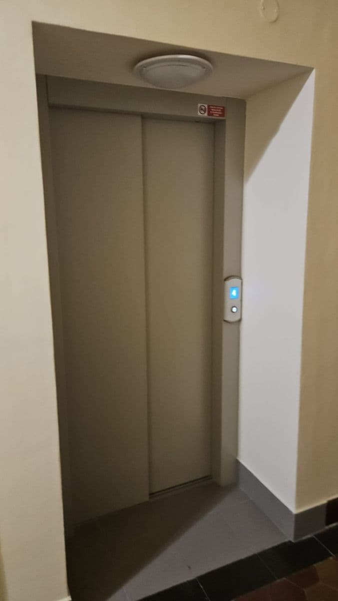 Prenájom bytu 2-izbový 51 m², Čechova, Plzeň, Plzeňský kraj Prenájom bytu 2-izbový 51 m², Čechova, Plzeň, Plzeňský kraj