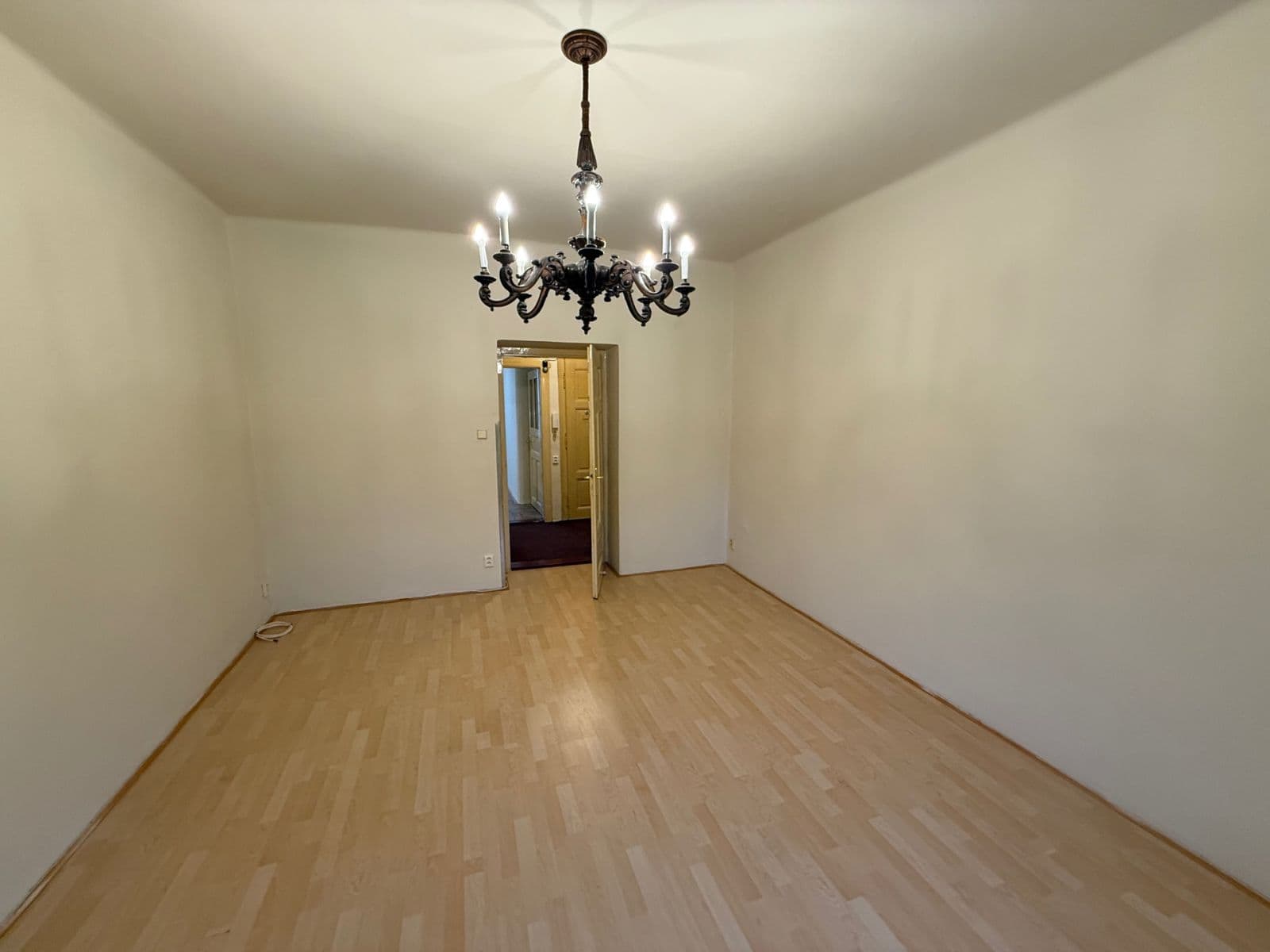 Prenájom bytu 1-izbový 39 m², Francouzská, Praha, Praha Prenájom bytu 1-izbový 39 m², Francouzská, Praha, Praha