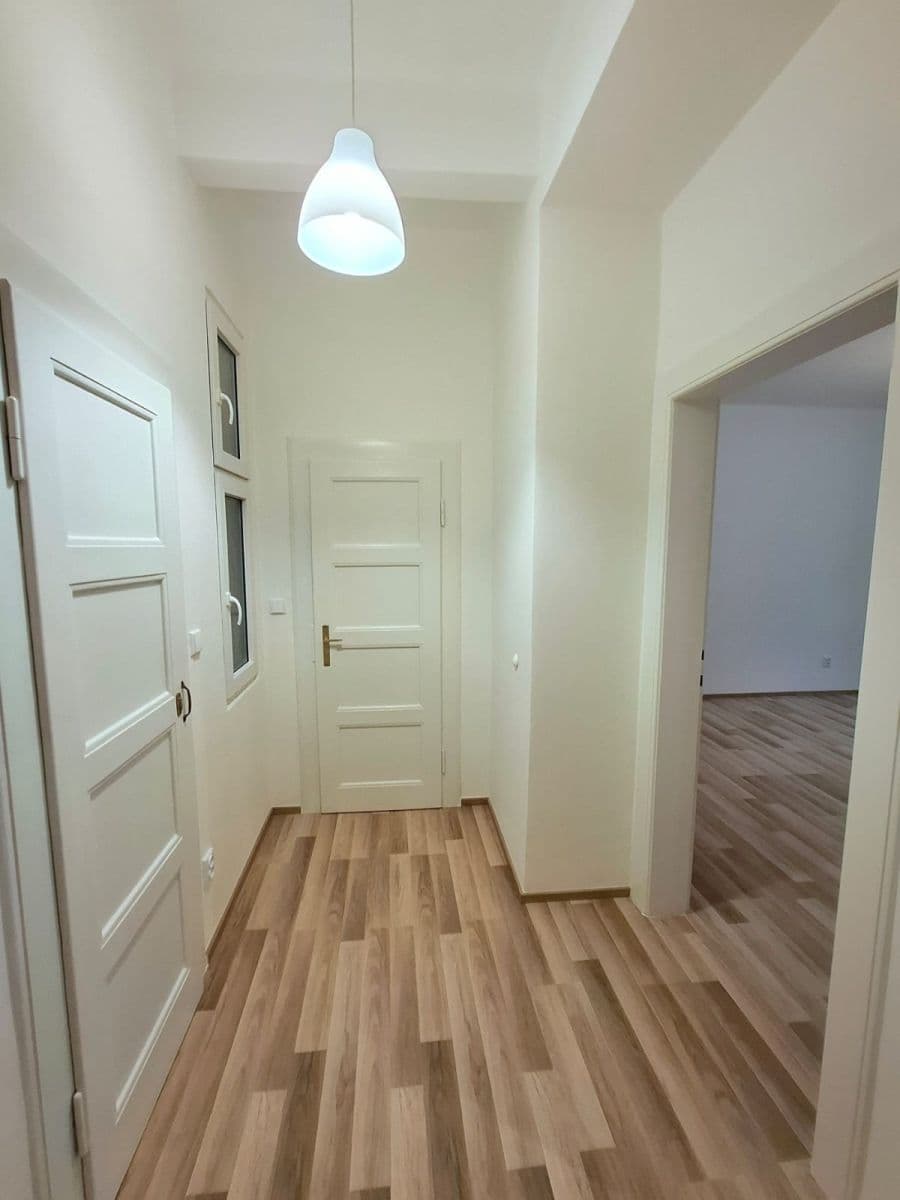 Prenájom bytu 2-izbový 47 m², Na Žertvách, Praha, Praha Prenájom bytu 2-izbový 47 m², Na Žertvách, Praha, Praha