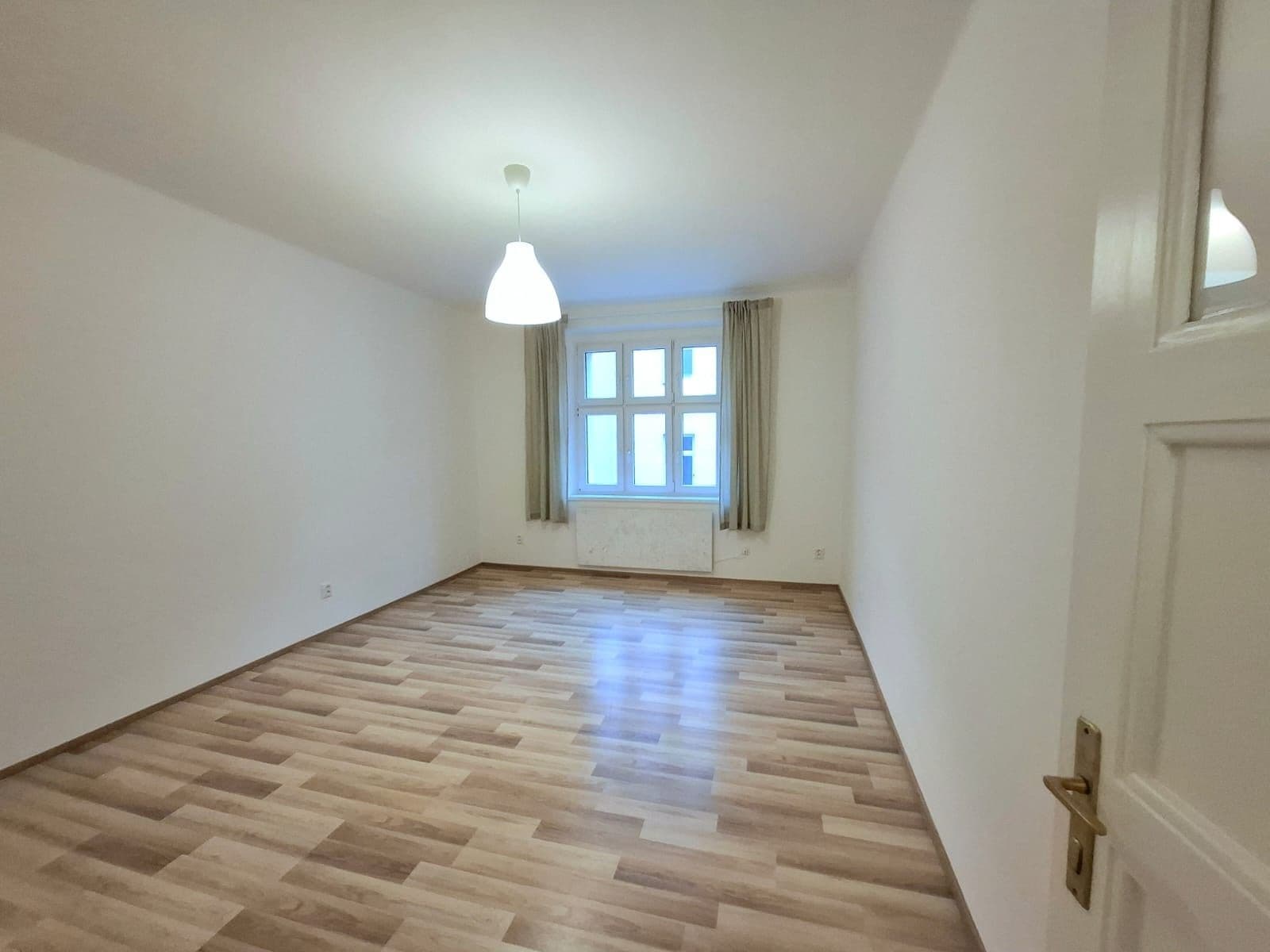 Prenájom bytu 2-izbový 47 m², Na Žertvách, Praha, Praha Prenájom bytu 2-izbový 47 m², Na Žertvách, Praha, Praha