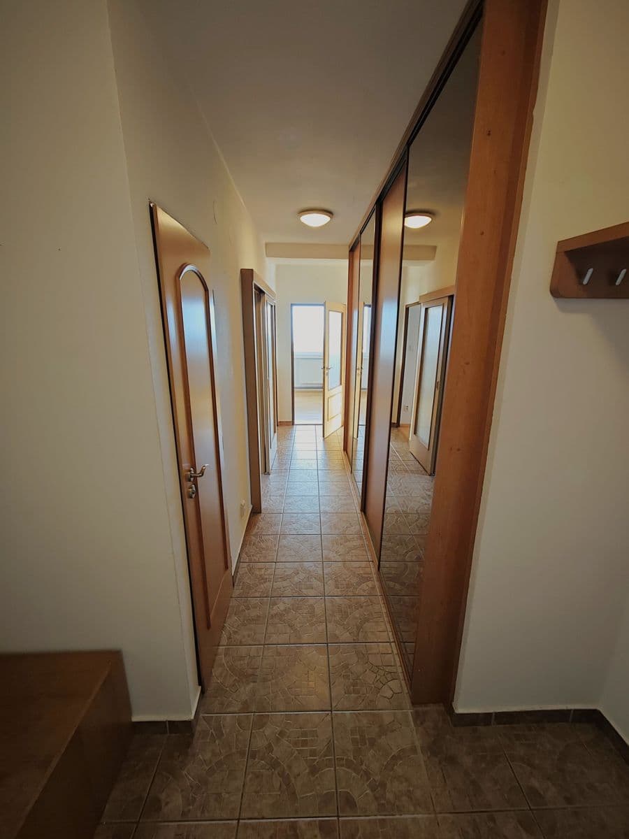 Predaj bytu 3-izbový 81 m², Na Petřinách, Praha, Praha Predaj bytu 3-izbový 81 m², Na Petřinách, Praha, Praha