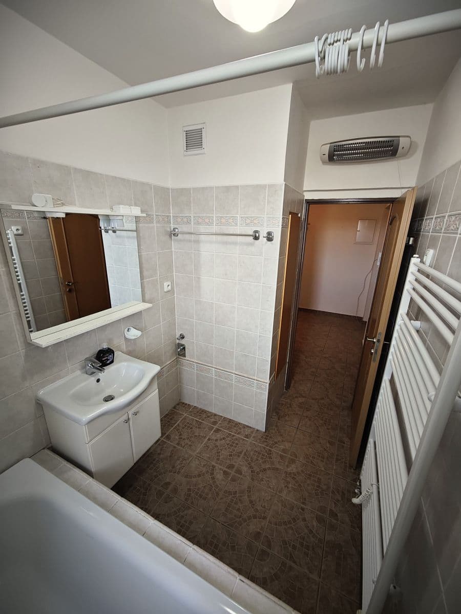 Predaj bytu 3-izbový 81 m², Na Petřinách, Praha, Praha Predaj bytu 3-izbový 81 m², Na Petřinách, Praha, Praha