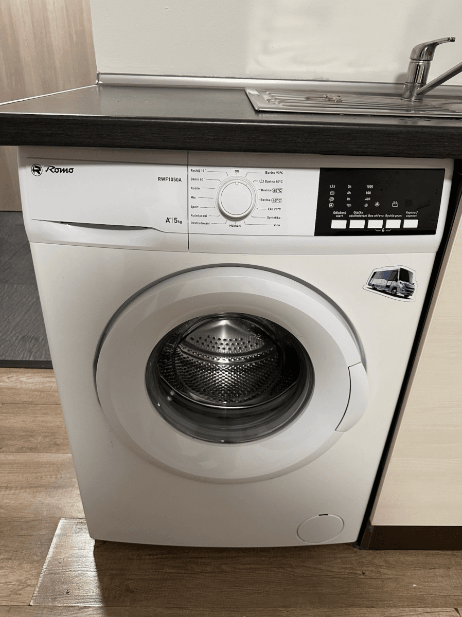 Prenájom bytu 1-izbový 20 m², Hřebenová, Praha, Praha Prenájom bytu 1-izbový 20 m², Hřebenová, Praha, Praha