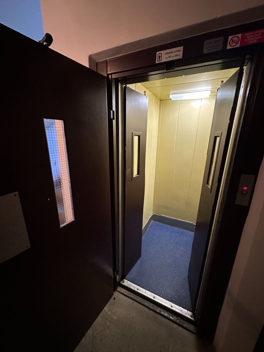 Prenájom bytu 2-izbový 42 m², Haškova, Liberec, Liberecký kraj Prenájom bytu 2-izbový 42 m², Haškova, Liberec, Liberecký kraj