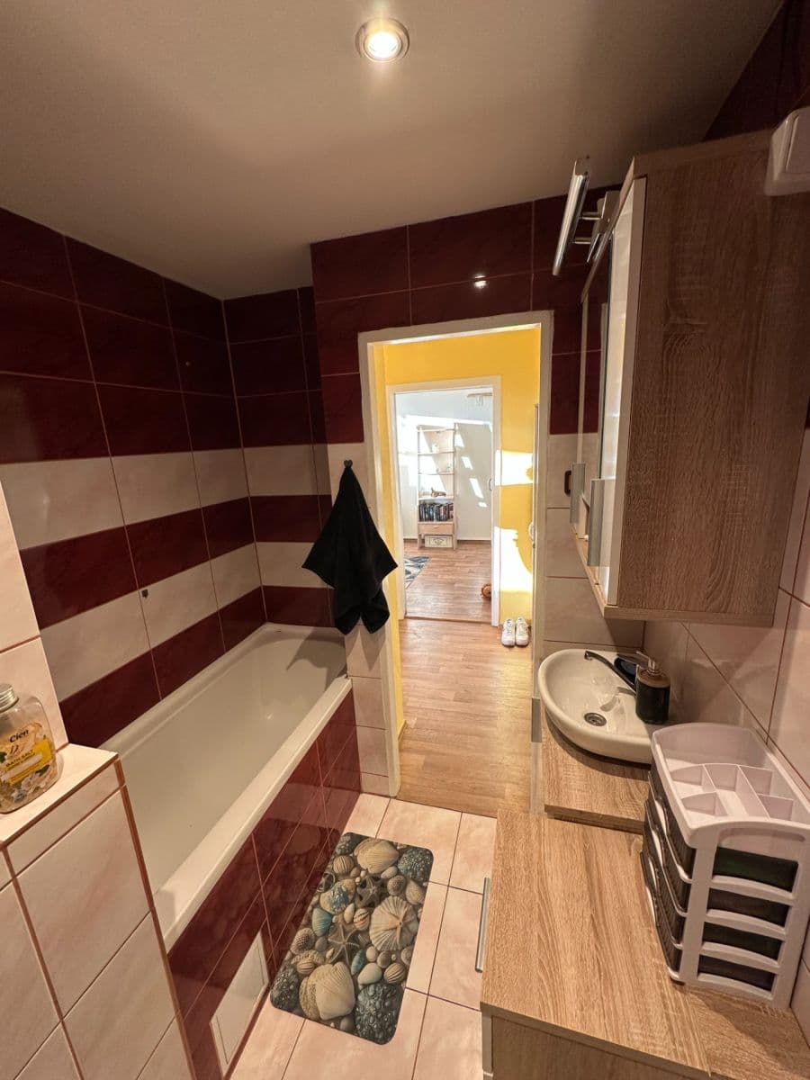 Prenájom bytu 2-izbový 42 m², Haškova, Liberec, Liberecký kraj Prenájom bytu 2-izbový 42 m², Haškova, Liberec, Liberecký kraj