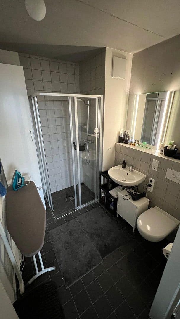Prenájom bytu 1-izbový 31 m², Antoniterstr 14-16, Köln, Severné Porýnie - Westfálsko Prenájom bytu 1-izbový 31 m², Antoniterstr 14-16, Köln, Severné Porýnie - Westfálsko