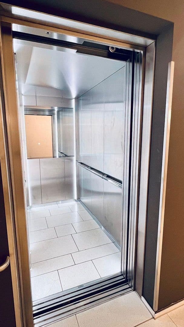 Prenájom bytu 1-izbový 31 m², Antoniterstr 14-16, Köln, Severné Porýnie - Westfálsko Prenájom bytu 1-izbový 31 m², Antoniterstr 14-16, Köln, Severné Porýnie - Westfálsko