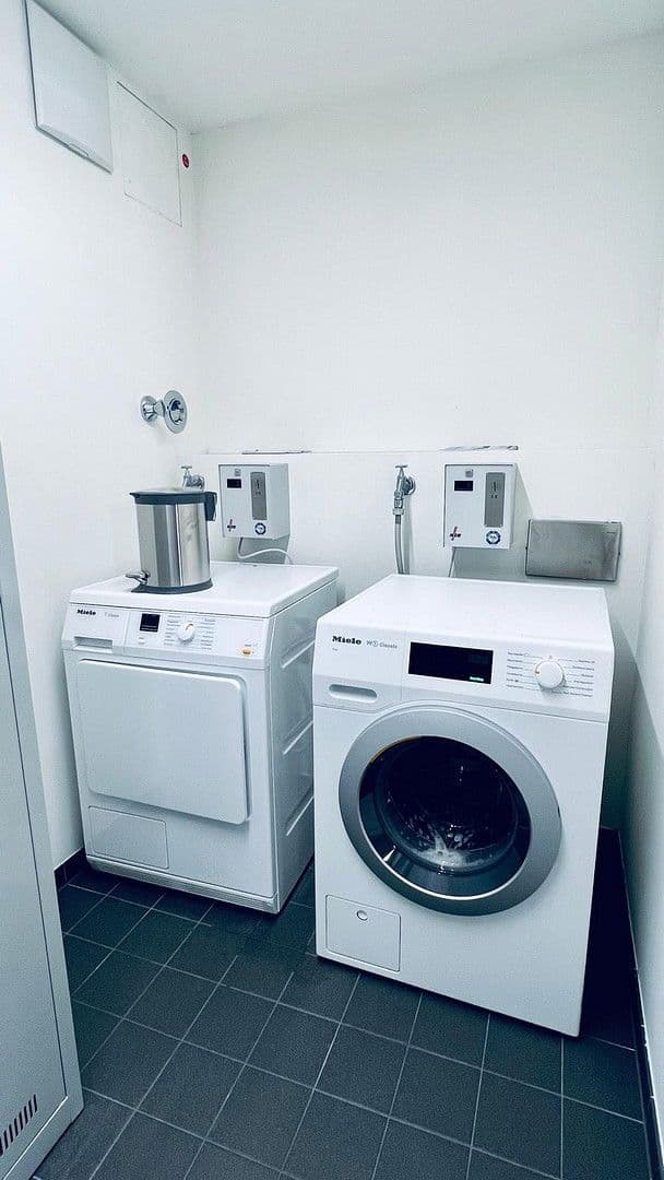 Prenájom bytu 1-izbový 31 m², Antoniterstr 14-16, Köln, Severné Porýnie - Westfálsko Prenájom bytu 1-izbový 31 m², Antoniterstr 14-16, Köln, Severné Porýnie - Westfálsko