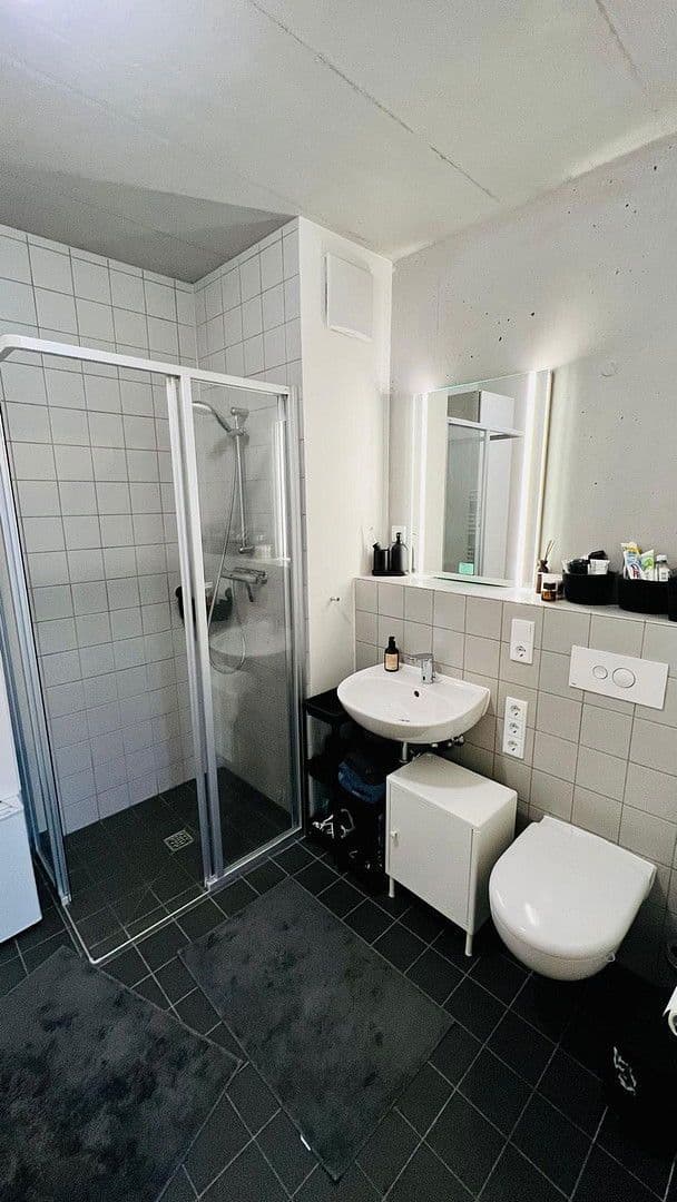 Prenájom bytu 1-izbový 31 m², Antoniterstr 14-16, Köln, Severné Porýnie - Westfálsko Prenájom bytu 1-izbový 31 m², Antoniterstr 14-16, Köln, Severné Porýnie - Westfálsko