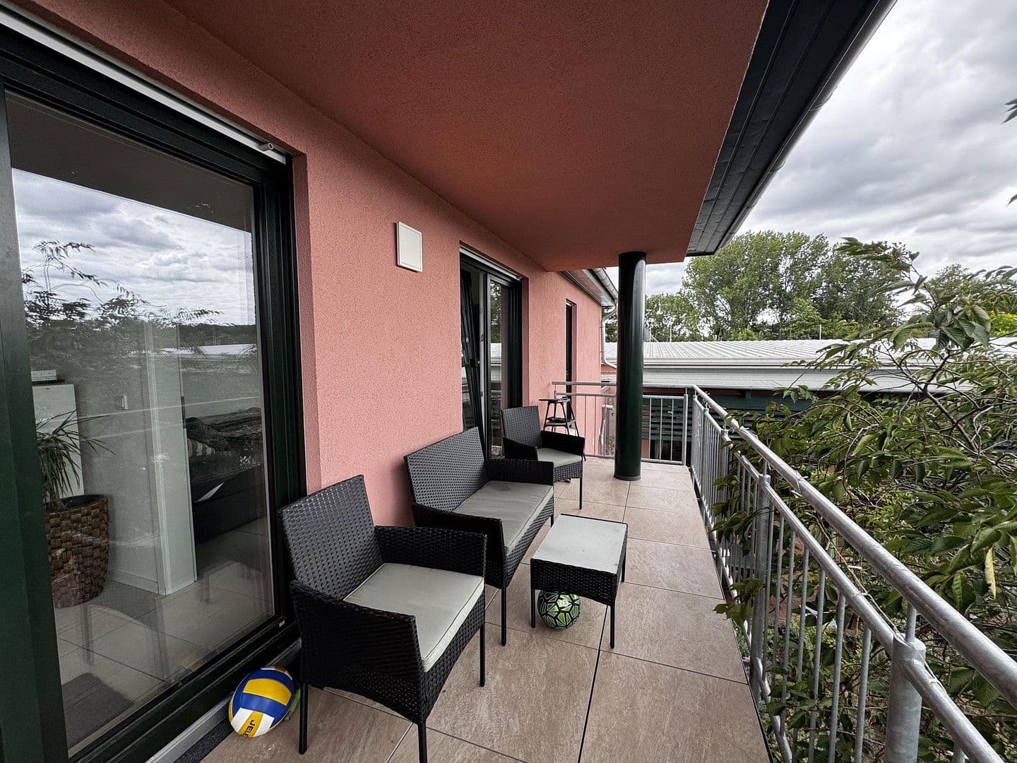 Prenájom bytu 4-izbový 120 m², Göttinger Landstrasse 75a, Hemmingen, Dolné Sasko Prenájom bytu 4-izbový 120 m², Göttinger Landstrasse 75a, Hemmingen, Dolné Sasko