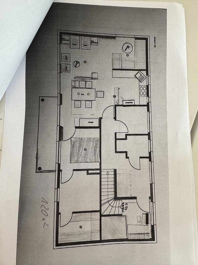 Prenájom bytu 4-izbový 120 m², Göttinger Landstrasse 75a, Hemmingen, Dolné Sasko Prenájom bytu 4-izbový 120 m², Göttinger Landstrasse 75a, Hemmingen, Dolné Sasko