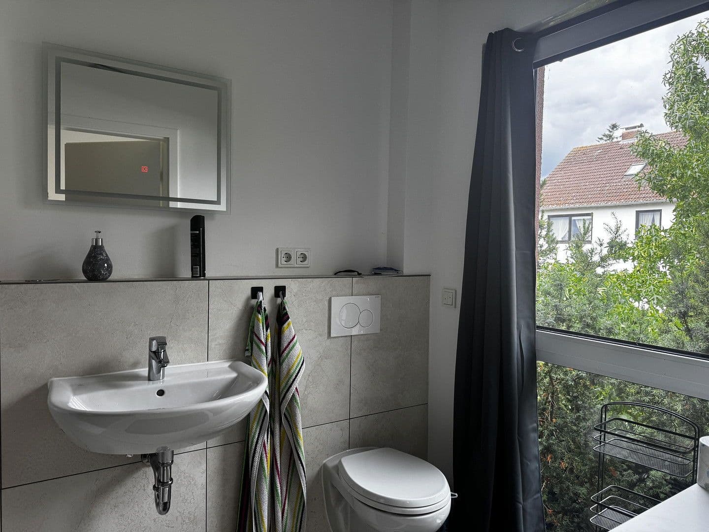 Prenájom bytu 4-izbový 120 m², Göttinger Landstrasse 75a, Hemmingen, Dolné Sasko Prenájom bytu 4-izbový 120 m², Göttinger Landstrasse 75a, Hemmingen, Dolné Sasko