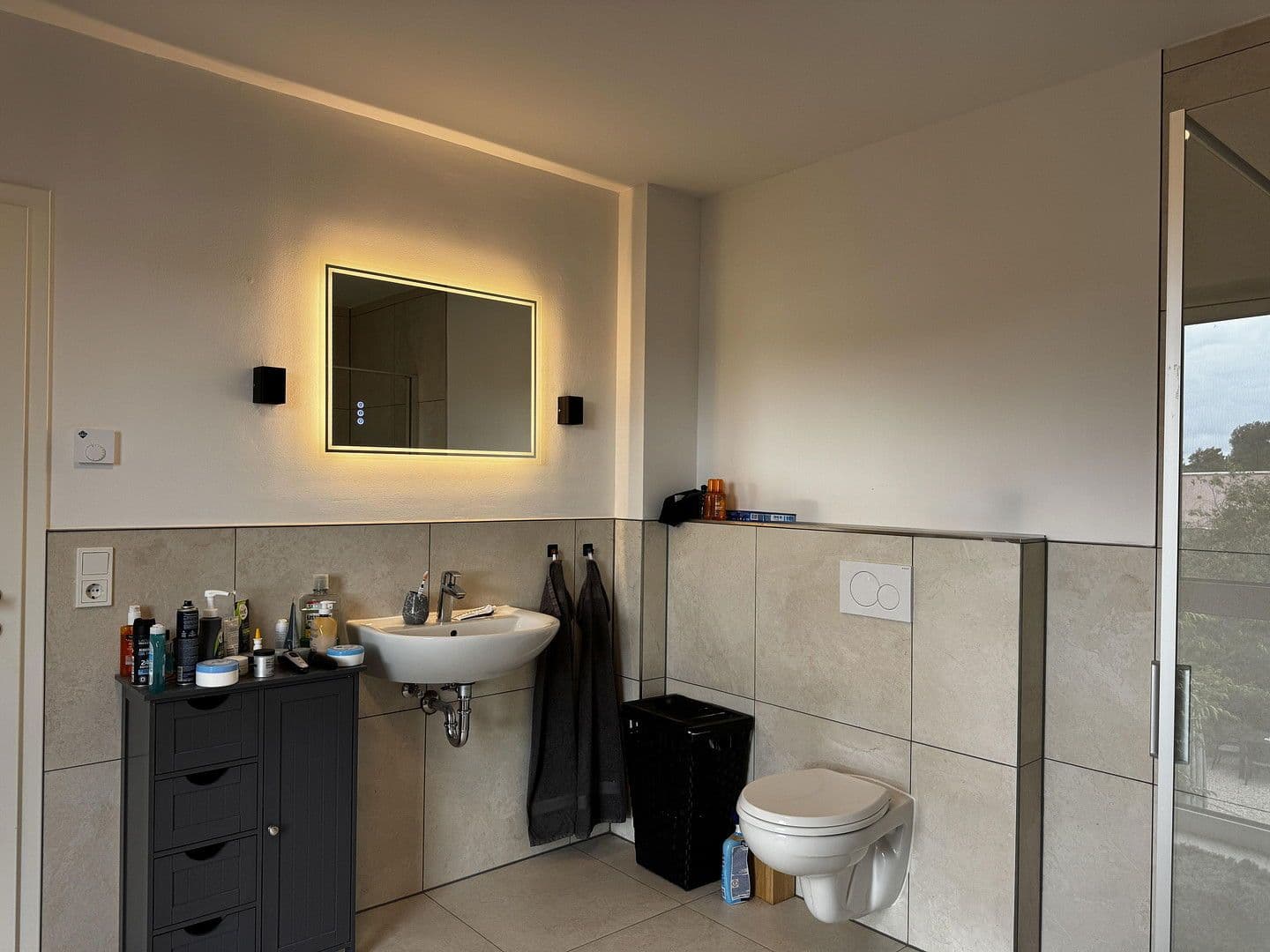 Prenájom bytu 4-izbový 120 m², Göttinger Landstrasse 75a, Hemmingen, Dolné Sasko Prenájom bytu 4-izbový 120 m², Göttinger Landstrasse 75a, Hemmingen, Dolné Sasko