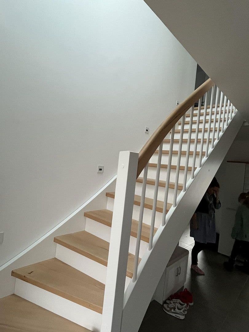 Prenájom domu 146 m², pozemek 750 m², Lübeck, Šlezvicko-Holštajnsko Prenájom domu 146 m², pozemek 750 m², Lübeck, Šlezvicko-Holštajnsko