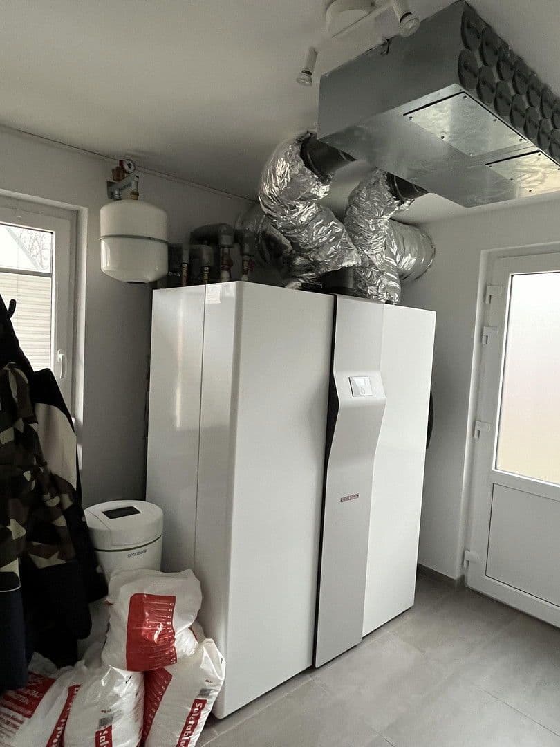 Prenájom domu 146 m², pozemek 750 m², Lübeck, Šlezvicko-Holštajnsko Prenájom domu 146 m², pozemek 750 m², Lübeck, Šlezvicko-Holštajnsko