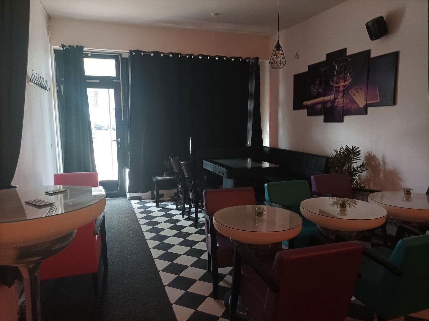 Prenájom nebytového priestoru 75 m², Herzog Philipplatz 7, Ostfildern, Bádensko-Wurttembersko Prenájom nebytového priestoru 75 m², Herzog Philipplatz 7, Ostfildern, Bádensko-Wurttembersko