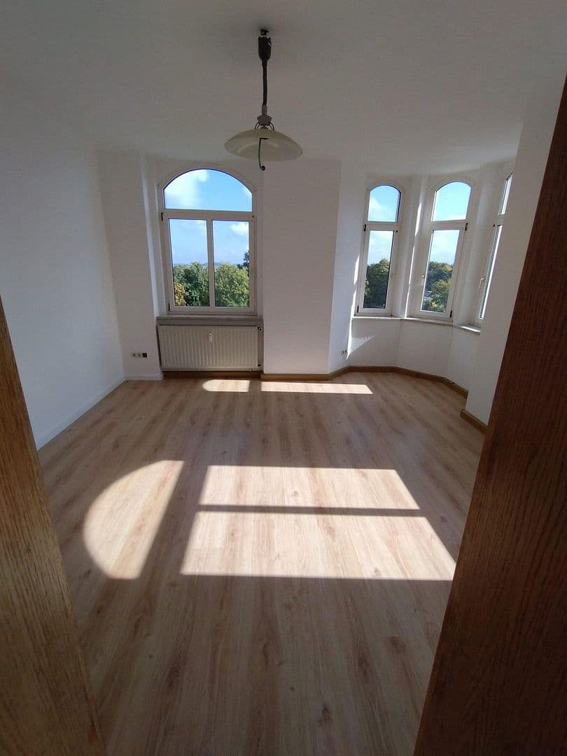 Prenájom bytu 2-izbový 60 m², Haselbrunner Str. 73, Plavno, Sasko Prenájom bytu 2-izbový 60 m², Haselbrunner Str. 73, Plavno, Sasko