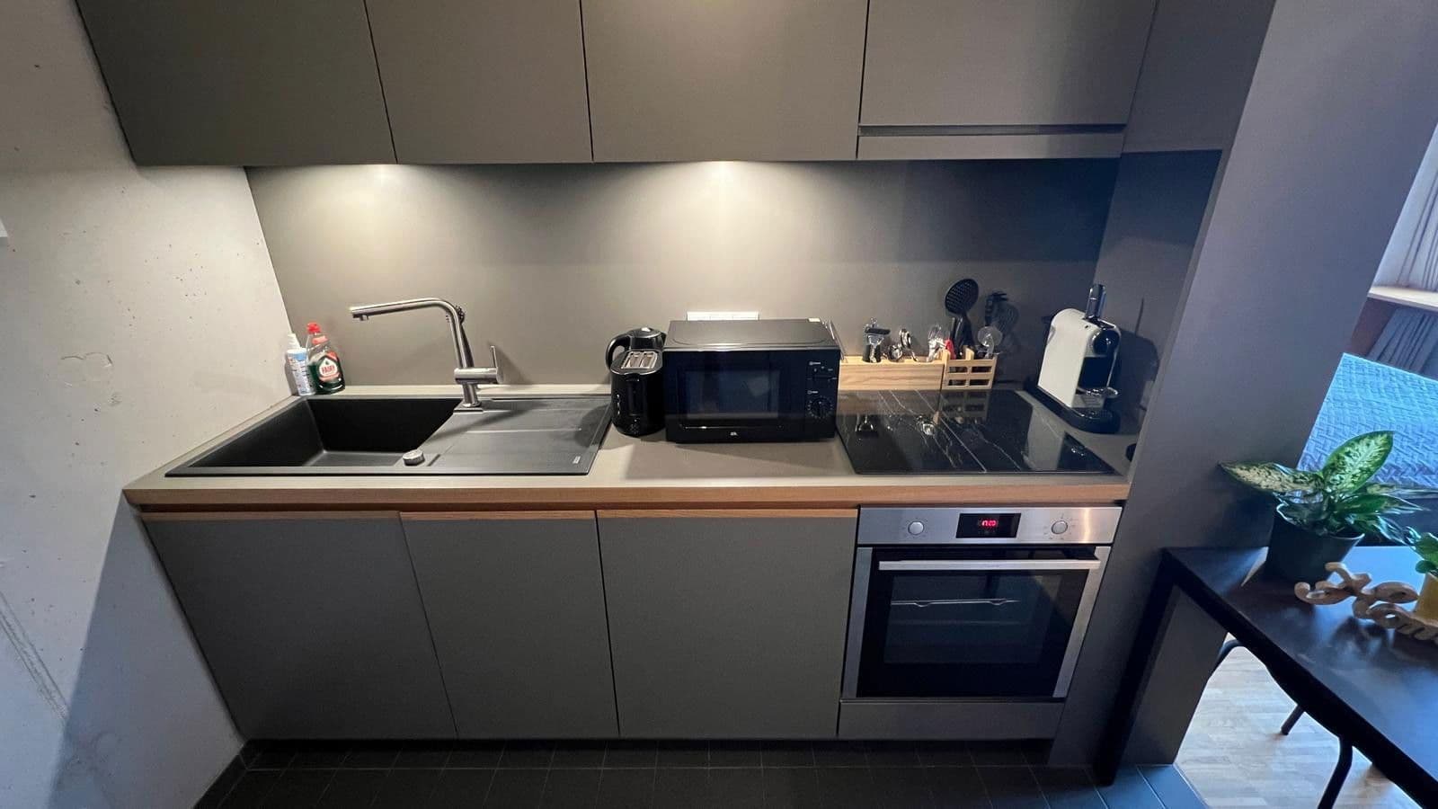 Prenájom bytu 1-izbový 31 m², Antoniterstr 14-16, Köln, Severné Porýnie - Westfálsko Prenájom bytu 1-izbový 31 m², Antoniterstr 14-16, Köln, Severné Porýnie - Westfálsko