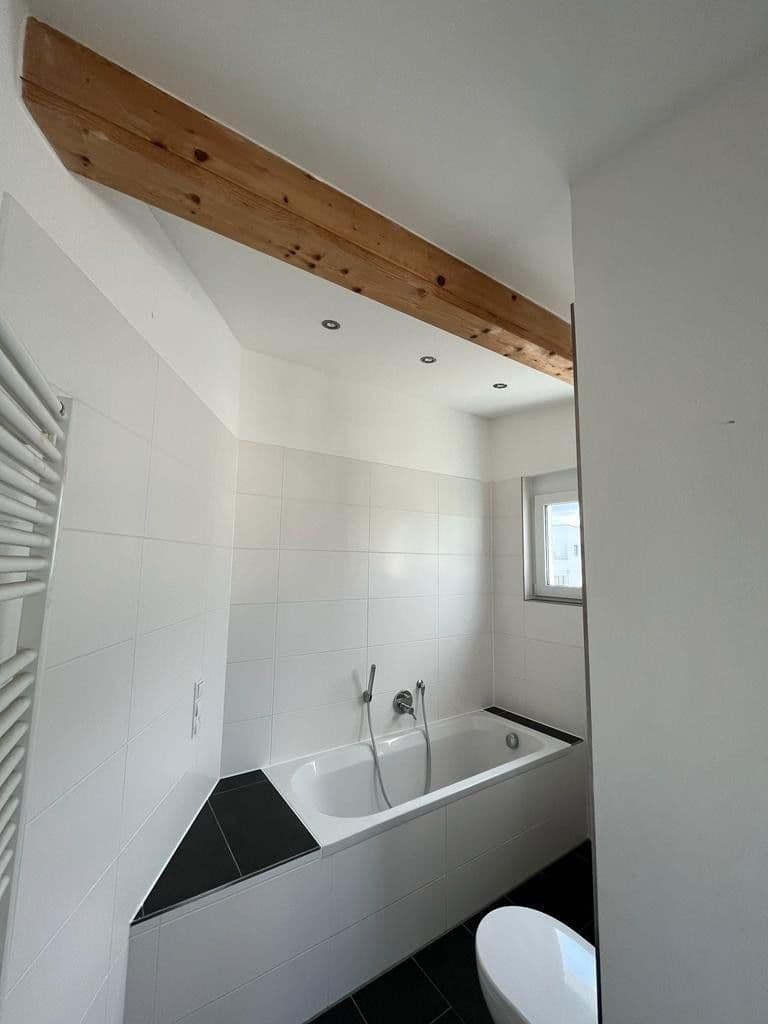 Prenájom domu 149 m², pozemek 220 m², Vogelbeergweg 4, Ehningen, Bádensko-Wurttembersko Prenájom domu 149 m², pozemek 220 m², Vogelbeergweg 4, Ehningen, Bádensko-Wurttembersko