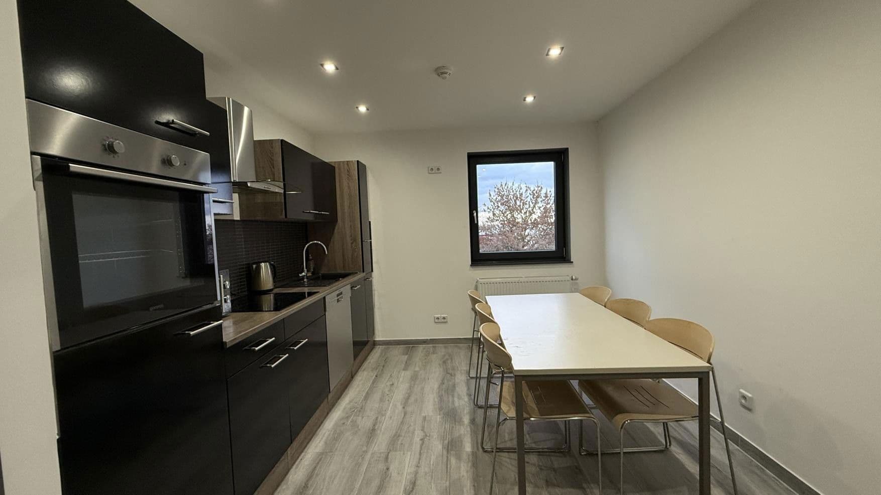 Predaj nebytového priestoru 1.582 m², Hilchenbacherstrasse 15, Krostitz, Sasko Predaj nebytového priestoru 1.582 m², Hilchenbacherstrasse 15, Krostitz, Sasko