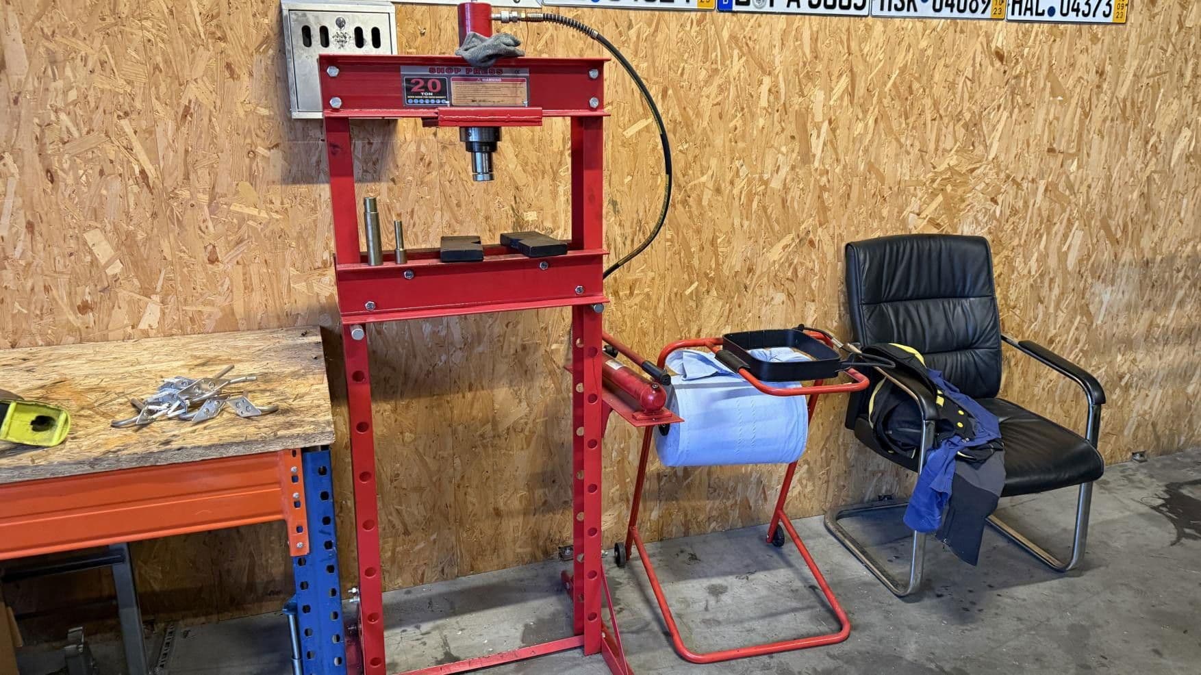 Predaj nebytového priestoru 1.582 m², Hilchenbacherstrasse 15, Krostitz, Sasko Predaj nebytového priestoru 1.582 m², Hilchenbacherstrasse 15, Krostitz, Sasko