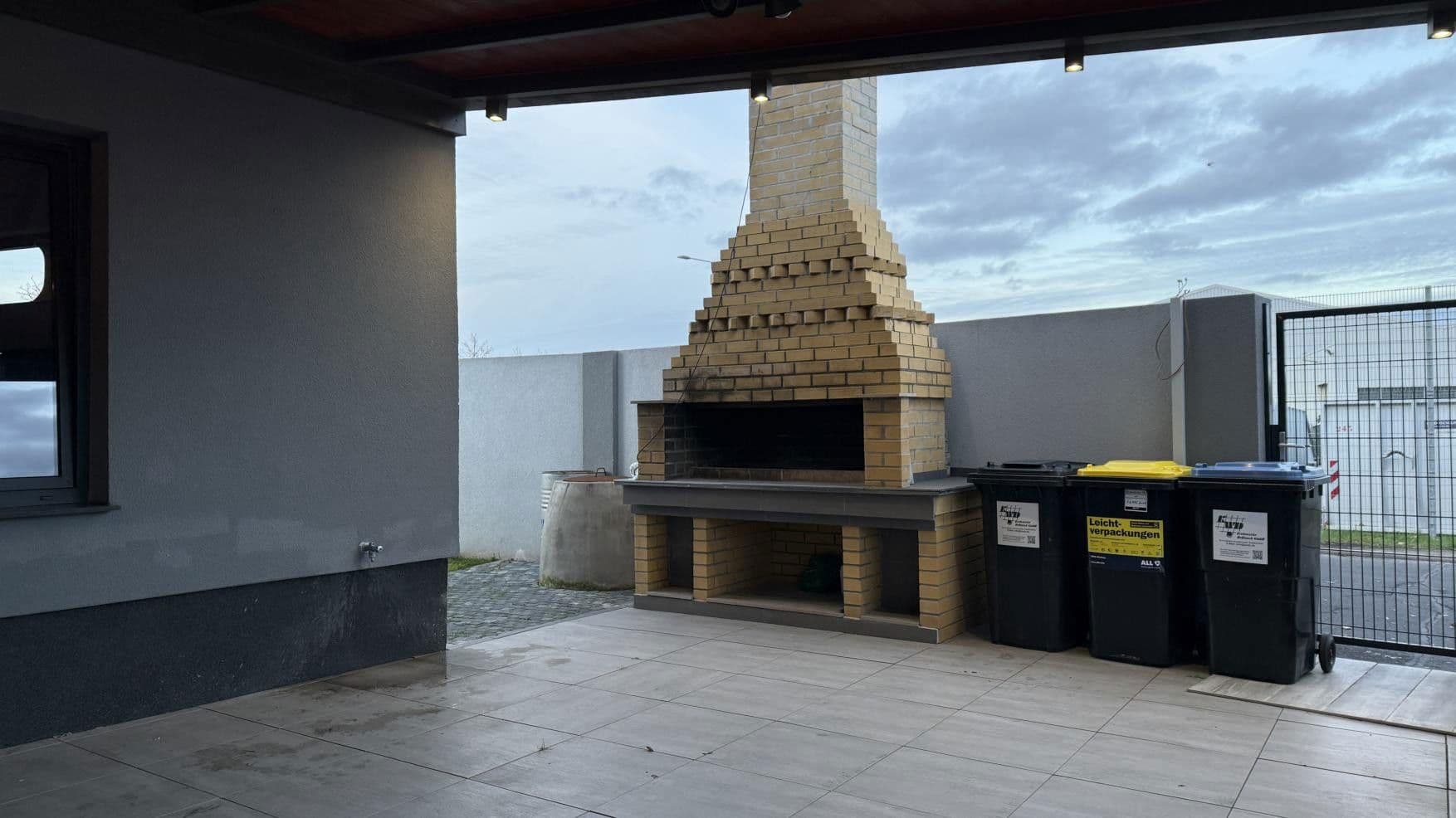 Predaj nebytového priestoru 1.582 m², Hilchenbacherstrasse 15, Krostitz, Sasko Predaj nebytového priestoru 1.582 m², Hilchenbacherstrasse 15, Krostitz, Sasko