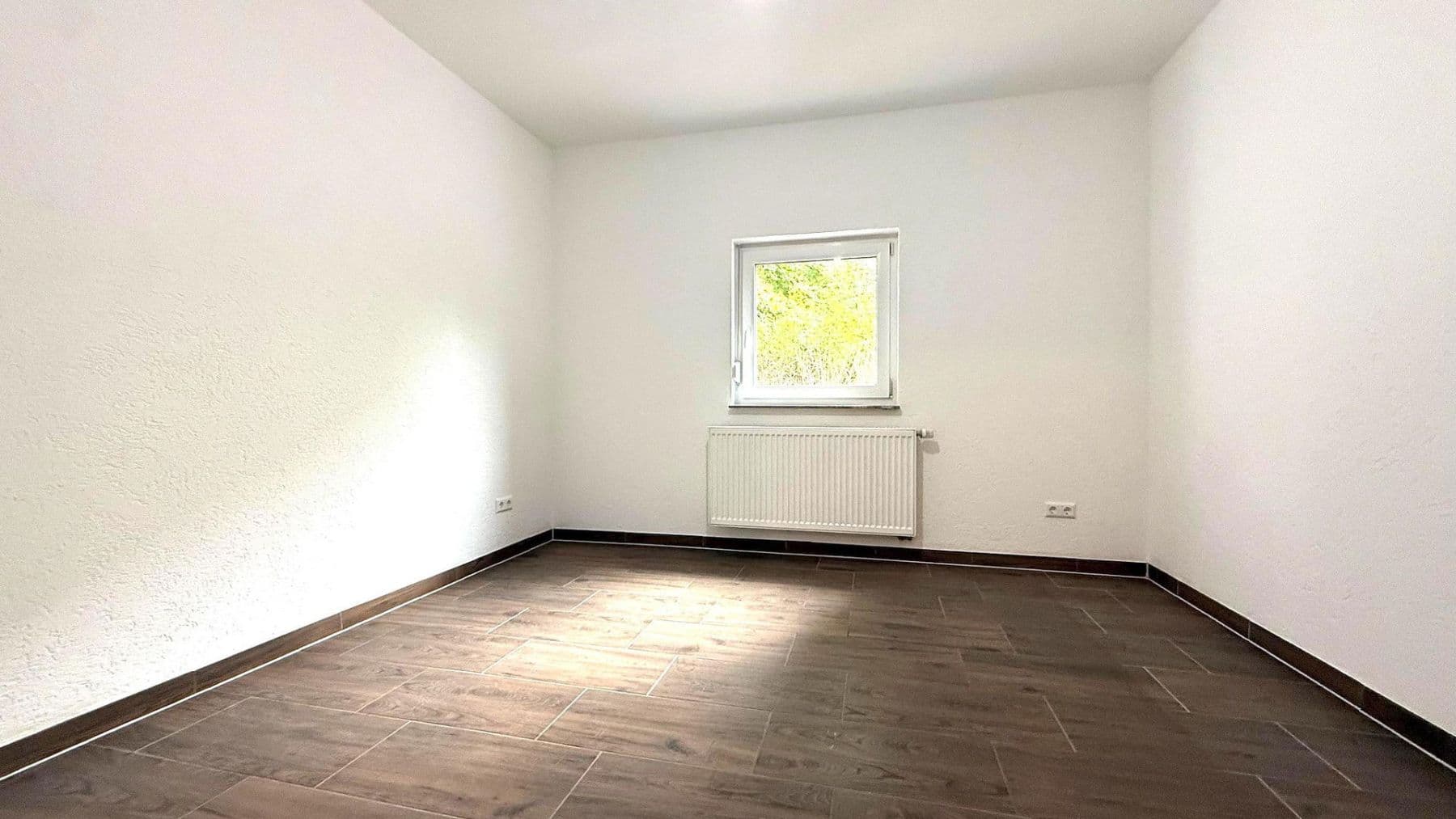 Predaj domu 220 m², pozemek 421 m², Im grünen Winkel 2, Landau, Porýnie-Falcko Predaj domu 220 m², pozemek 421 m², Im grünen Winkel 2, Landau, Porýnie-Falcko
