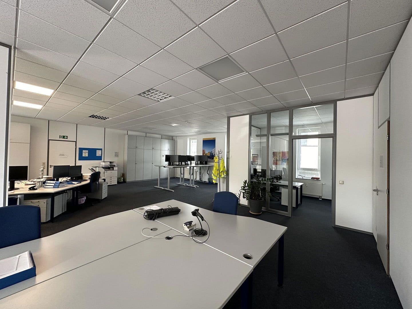 Prenájom kancelárie 500 m², Graf-Zeppelin-Str 8, Köln, Severné Porýnie - Westfálsko Prenájom kancelárie 500 m², Graf-Zeppelin-Str 8, Köln, Severné Porýnie - Westfálsko