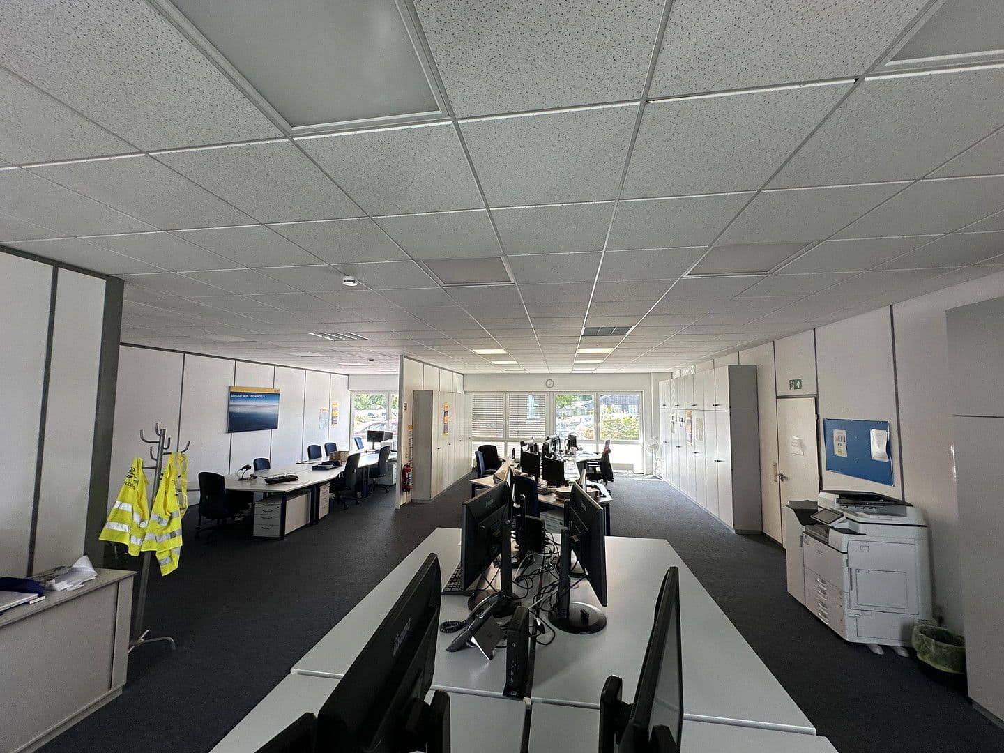 Prenájom kancelárie 500 m², Graf-Zeppelin-Str 8, Köln, Severné Porýnie - Westfálsko Prenájom kancelárie 500 m², Graf-Zeppelin-Str 8, Köln, Severné Porýnie - Westfálsko