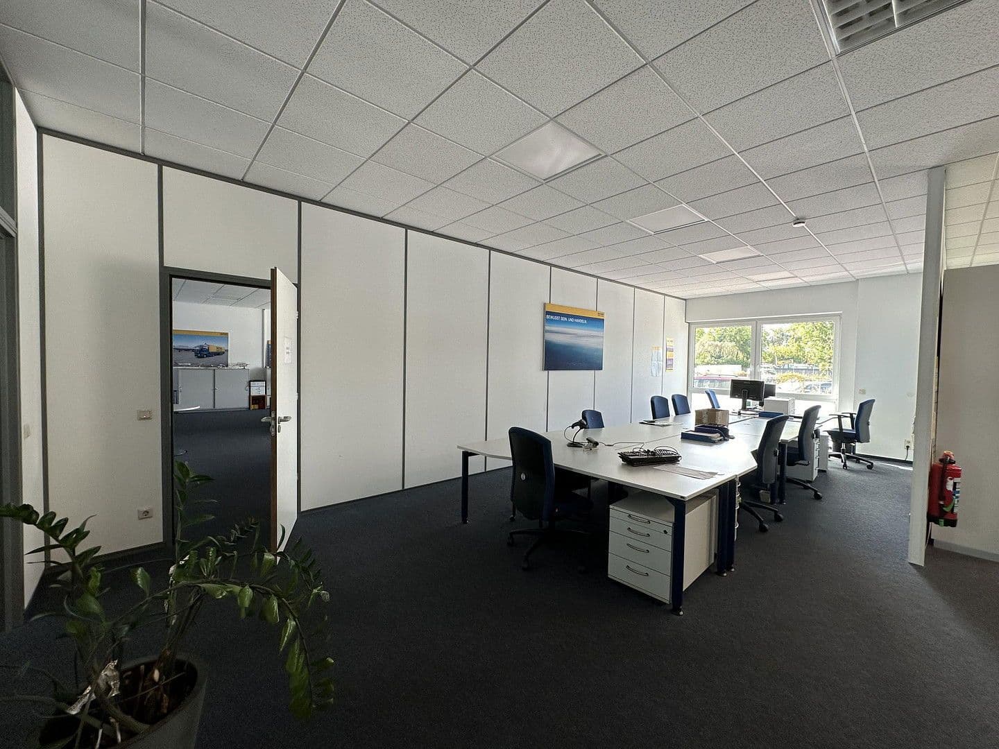 Prenájom kancelárie 500 m², Graf-Zeppelin-Str 8, Köln, Severné Porýnie - Westfálsko Prenájom kancelárie 500 m², Graf-Zeppelin-Str 8, Köln, Severné Porýnie - Westfálsko