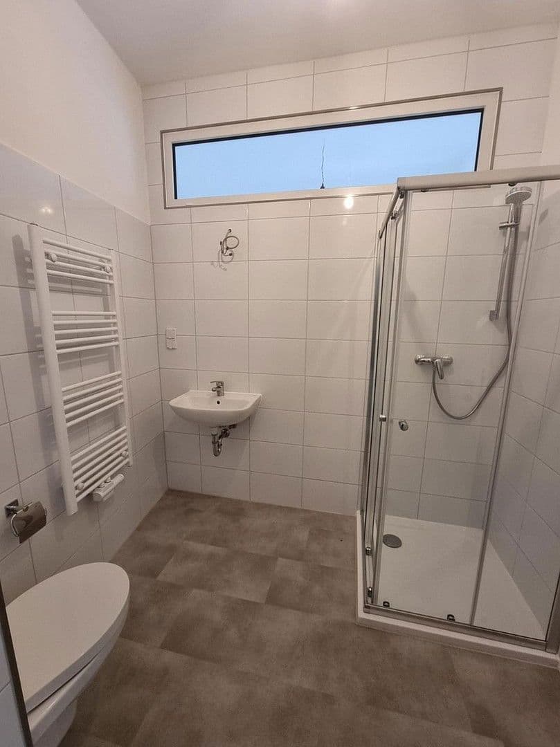 Prenájom bytu 2-izbový 65 m², Adolf-Reichwein-Str. 11, Werneuchen, Brandenbursko Prenájom bytu 2-izbový 65 m², Adolf-Reichwein-Str. 11, Werneuchen, Brandenbursko