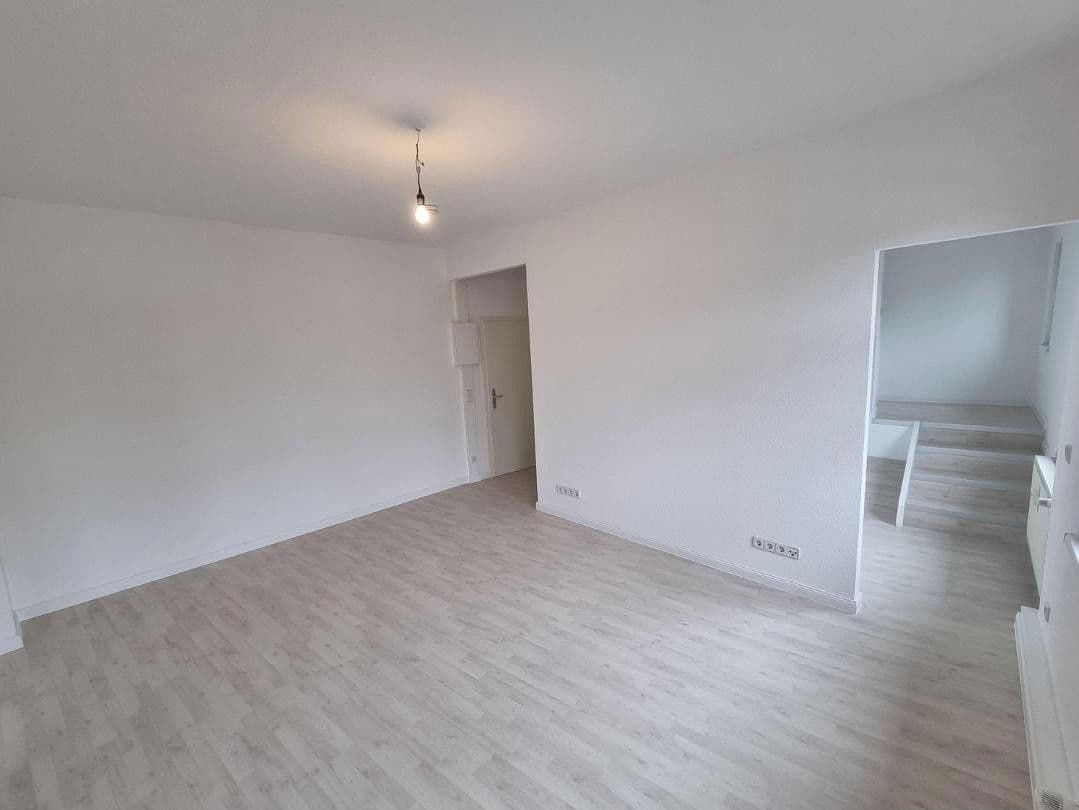 Prenájom bytu 2-izbový 65 m², Adolf-Reichwein-Str. 11, Werneuchen, Brandenbursko Prenájom bytu 2-izbový 65 m², Adolf-Reichwein-Str. 11, Werneuchen, Brandenbursko