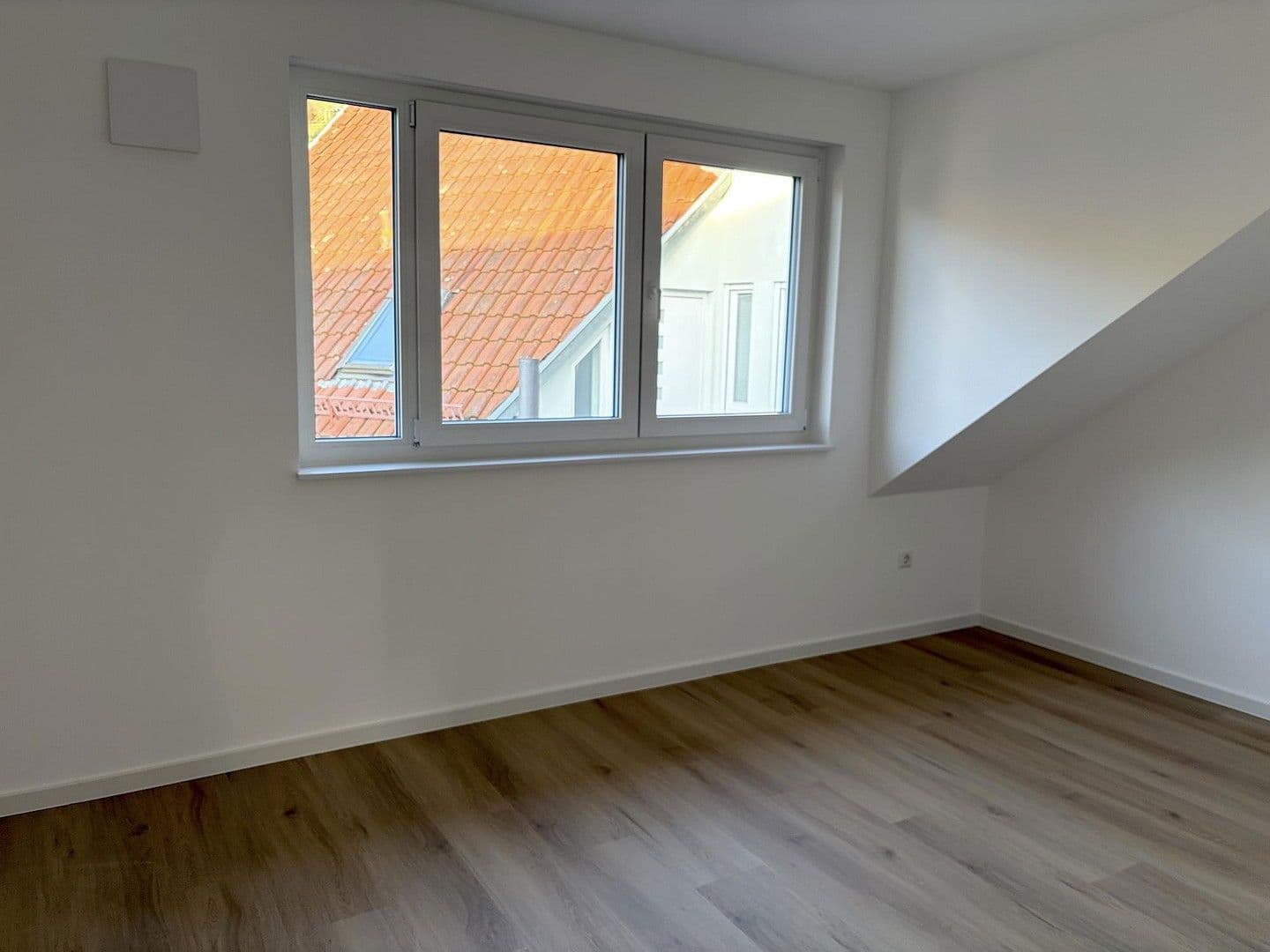 Prenájom bytu 3-izbový 70 m², Mauerbergstr. 83, Baden-Baden, Bádensko-Wurttembersko Prenájom bytu 3-izbový 70 m², Mauerbergstr. 83, Baden-Baden, Bádensko-Wurttembersko