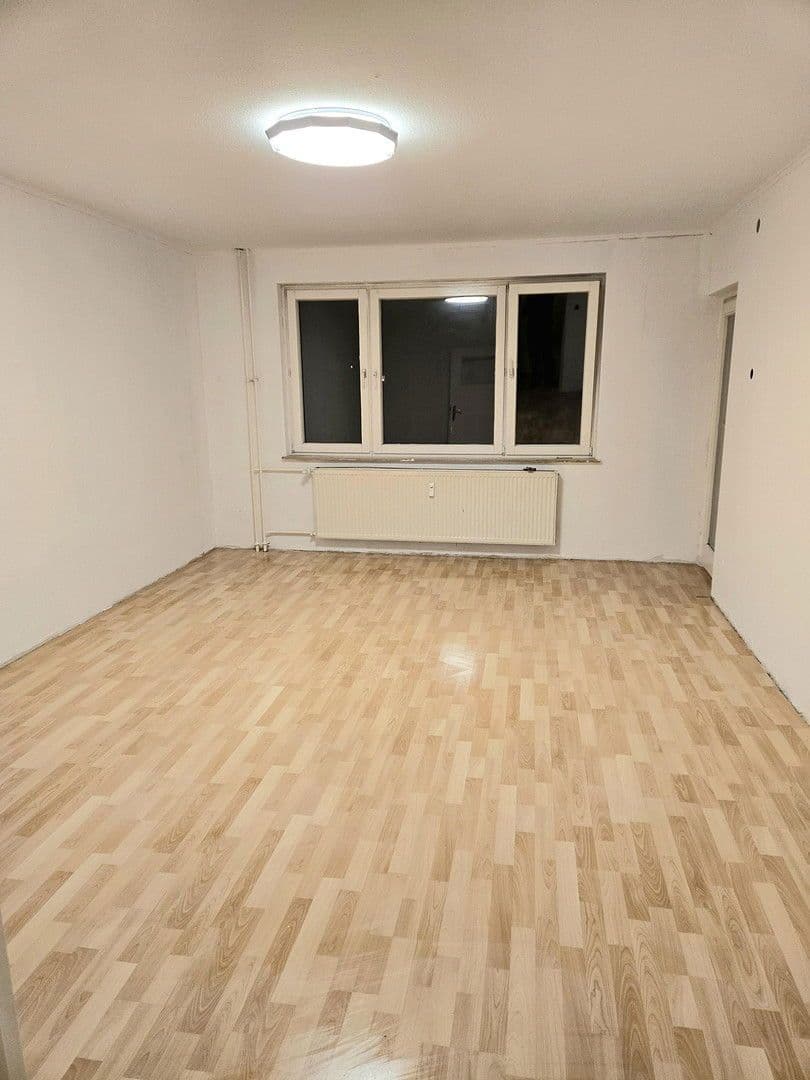 Prenájom bytu 3-izbový 72 m², Schwarzerlenweg 60, Frankfurt, Hesensko Prenájom bytu 3-izbový 72 m², Schwarzerlenweg 60, Frankfurt, Hesensko