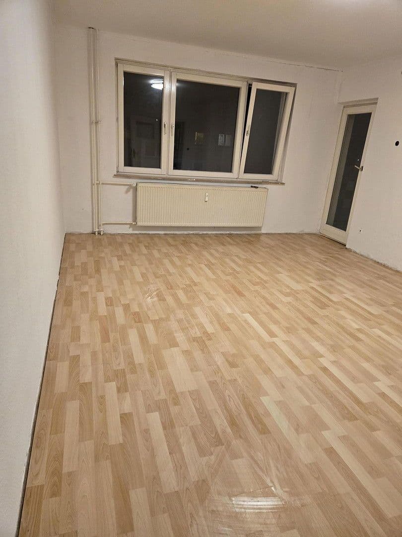Prenájom bytu 3-izbový 72 m², Schwarzerlenweg 60, Frankfurt, Hesensko Prenájom bytu 3-izbový 72 m², Schwarzerlenweg 60, Frankfurt, Hesensko