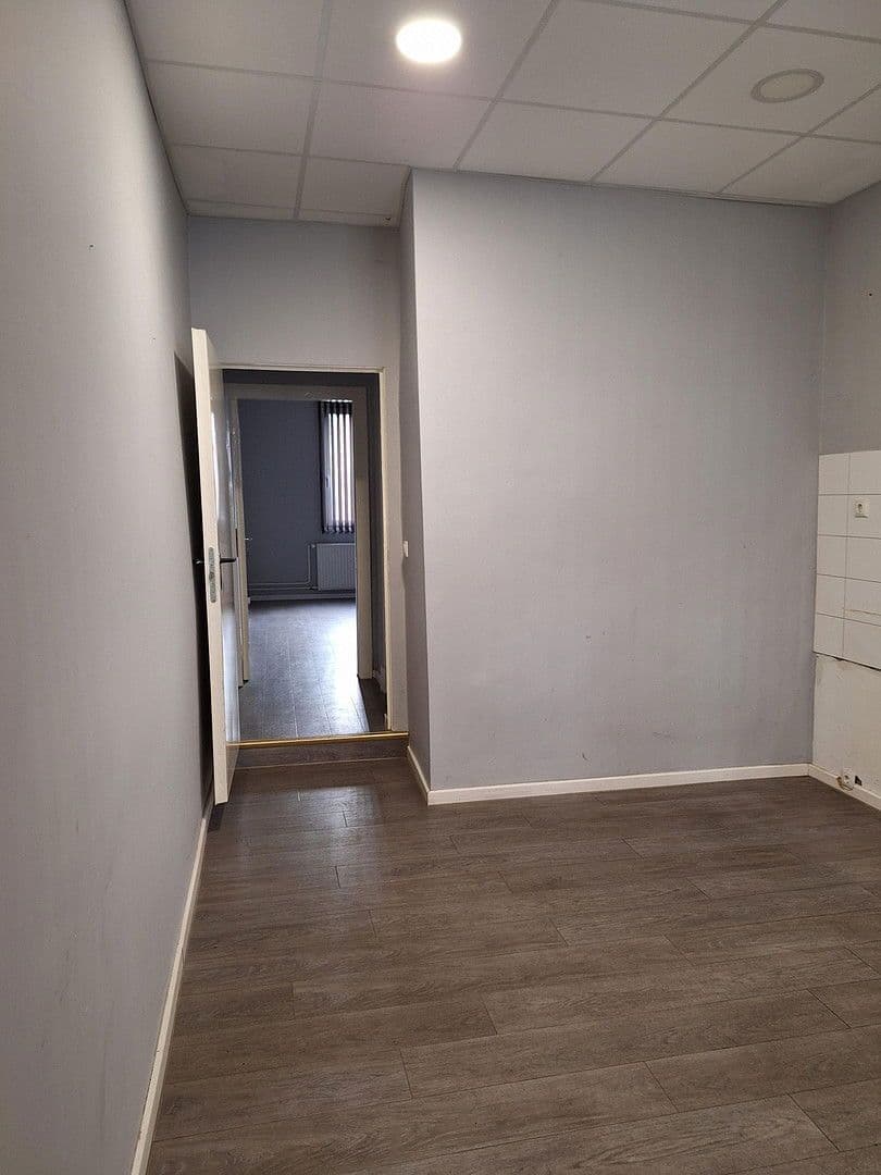 Prenájom nebytového priestoru 184 m², Horner Landstr. 136 A, Hamburg, Hamburg Prenájom nebytového priestoru 184 m², Horner Landstr. 136 A, Hamburg, Hamburg