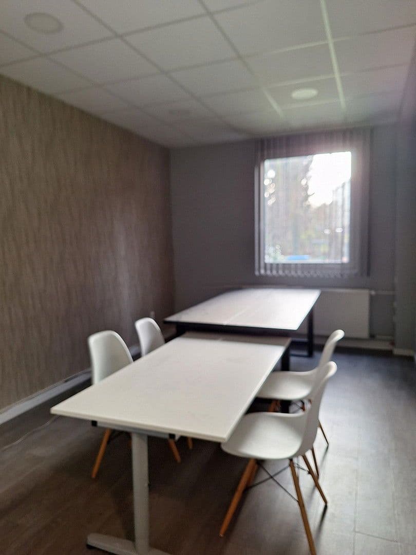 Prenájom nebytového priestoru 184 m², Horner Landstr. 136 A, Hamburg, Hamburg Prenájom nebytového priestoru 184 m², Horner Landstr. 136 A, Hamburg, Hamburg