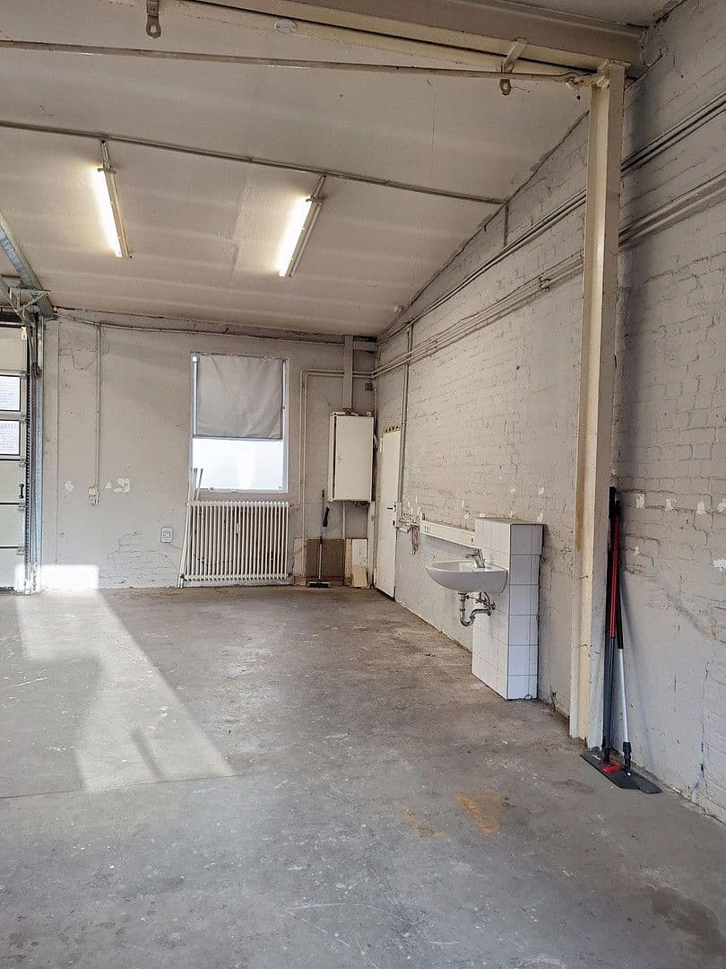 Prenájom nebytového priestoru 184 m², Horner Landstr. 136 A, Hamburg, Hamburg Prenájom nebytového priestoru 184 m², Horner Landstr. 136 A, Hamburg, Hamburg