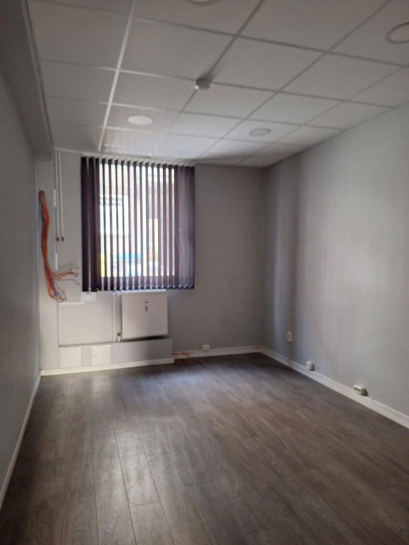 Prenájom nebytového priestoru 184 m², Horner Landstr. 136 A, Hamburg, Hamburg Prenájom nebytového priestoru 184 m², Horner Landstr. 136 A, Hamburg, Hamburg