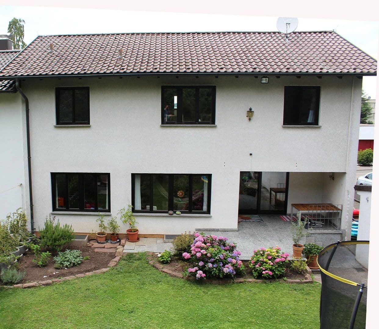 Prenájom domu 230 m², pozemek 470 m², Stuttgart, Bádensko-Wurttembersko Prenájom domu 230 m², pozemek 470 m², Stuttgart, Bádensko-Wurttembersko