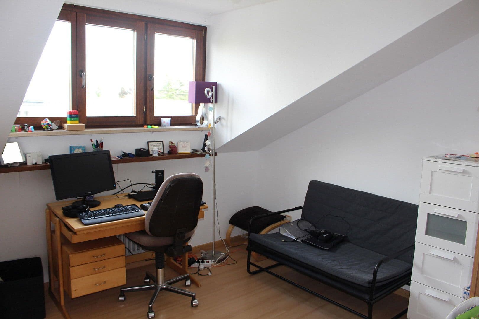 Prenájom domu 230 m², pozemek 470 m², Stuttgart, Bádensko-Wurttembersko Prenájom domu 230 m², pozemek 470 m², Stuttgart, Bádensko-Wurttembersko