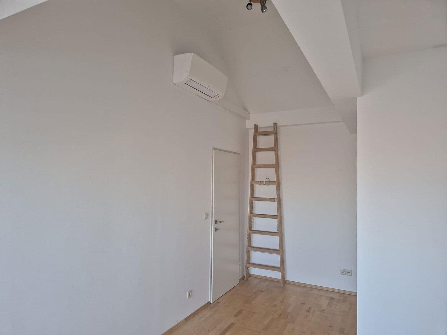 Predaj bytu 3-izbový 102 m², Columbusgasse 31, Wien, Viedeň Predaj bytu 3-izbový 102 m², Columbusgasse 31, Wien, Viedeň