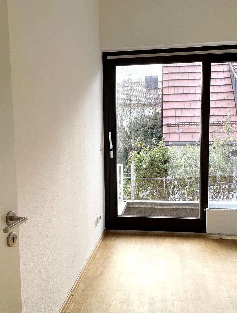 Prenájom domu 130 m², pozemek 359 m², München, Bavorsko Prenájom domu 130 m², pozemek 359 m², München, Bavorsko