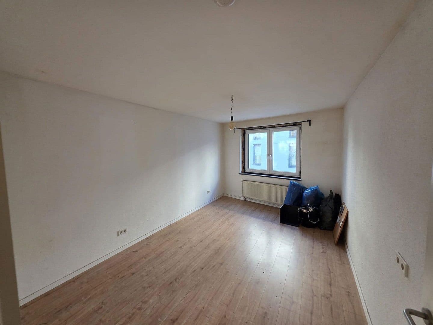 Prenájom bytu 2-izbový 47 m², Dillenburger Straße 38–40, Köln-Kalk, Severné Porýnie - Westfálsko Prenájom bytu 2-izbový 47 m², Dillenburger Straße 38–40, Köln-Kalk, Severné Porýnie - Westfálsko