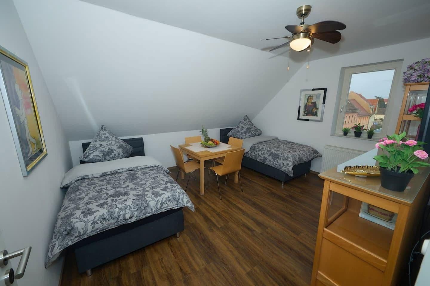 Prenájom bytu 3-izbový 80 m², Hohenmölsen, Sasko-Anhaltsko Prenájom bytu 3-izbový 80 m², Hohenmölsen, Sasko-Anhaltsko