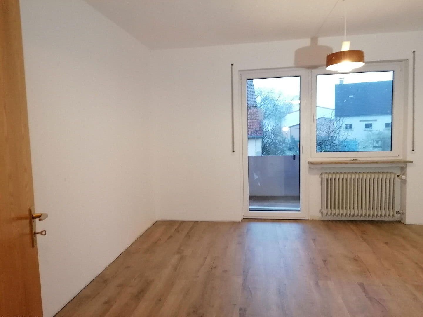 Prenájom bytu 4-izbový 115 m², Adelshofen, Bavorsko Prenájom bytu 4-izbový 115 m², Adelshofen, Bavorsko