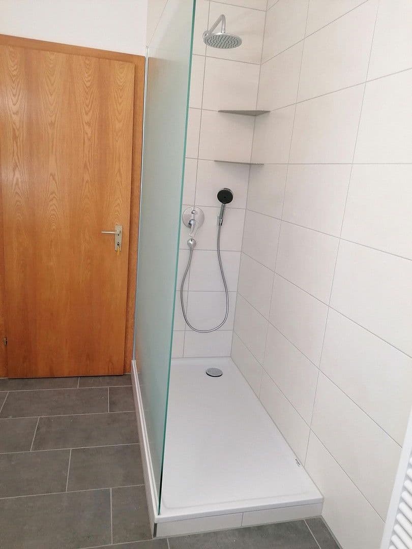 Prenájom bytu 4-izbový 115 m², Adelshofen, Bavorsko Prenájom bytu 4-izbový 115 m², Adelshofen, Bavorsko